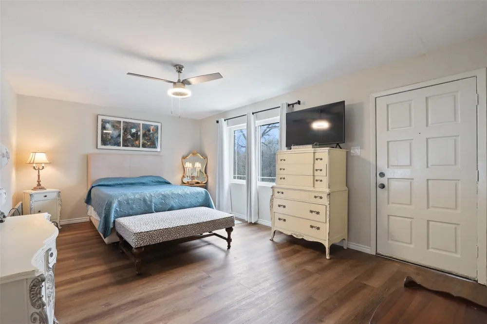 110 Vanshire Road W Lakeside, TX 76108
