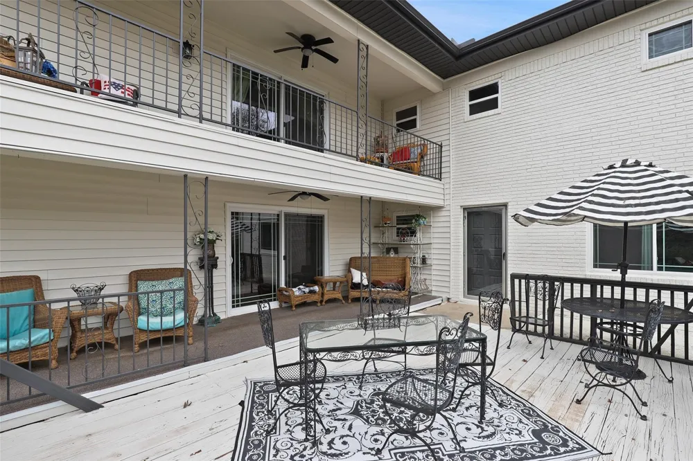 110 Vanshire Road W Lakeside, TX 76108