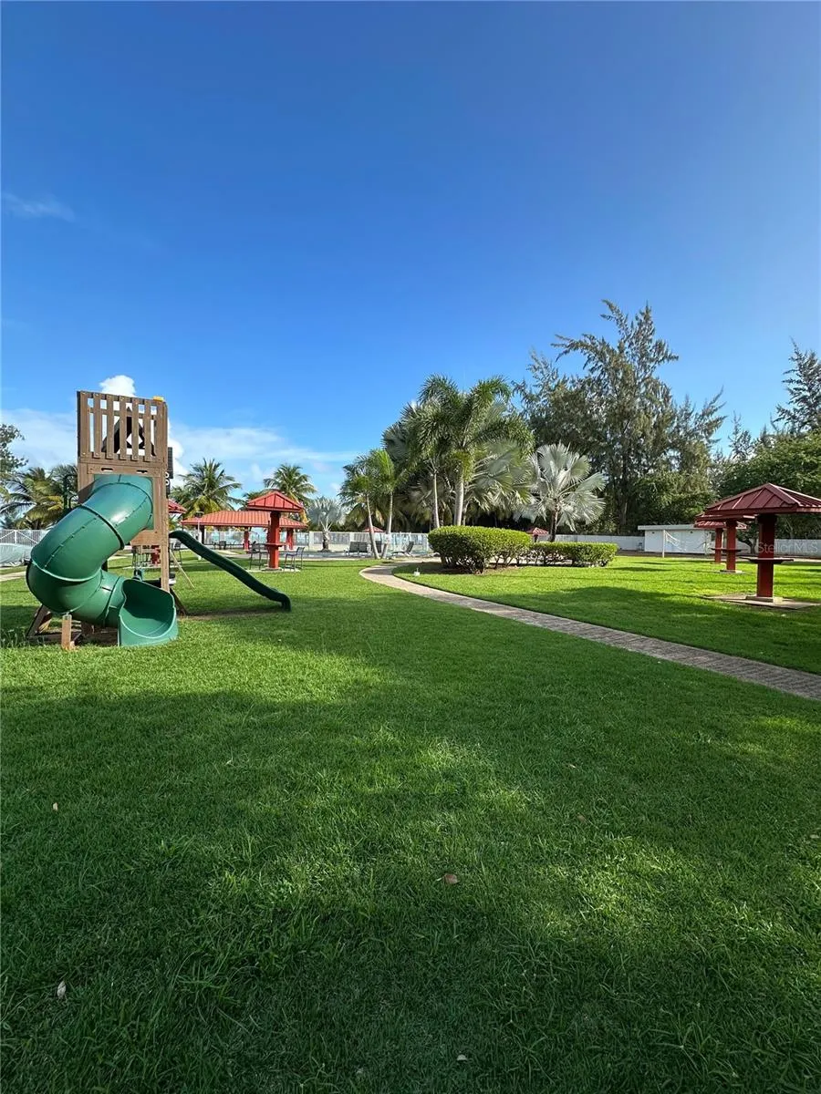 1502 OCEAN POINT #1 Loiza, PR 00772