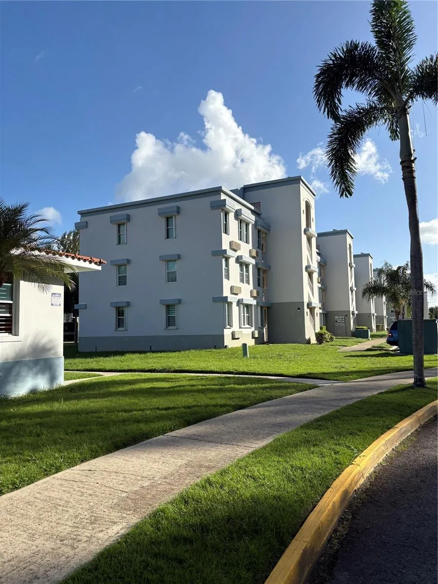 1502 OCEAN POINT #1 Loiza, PR 00772