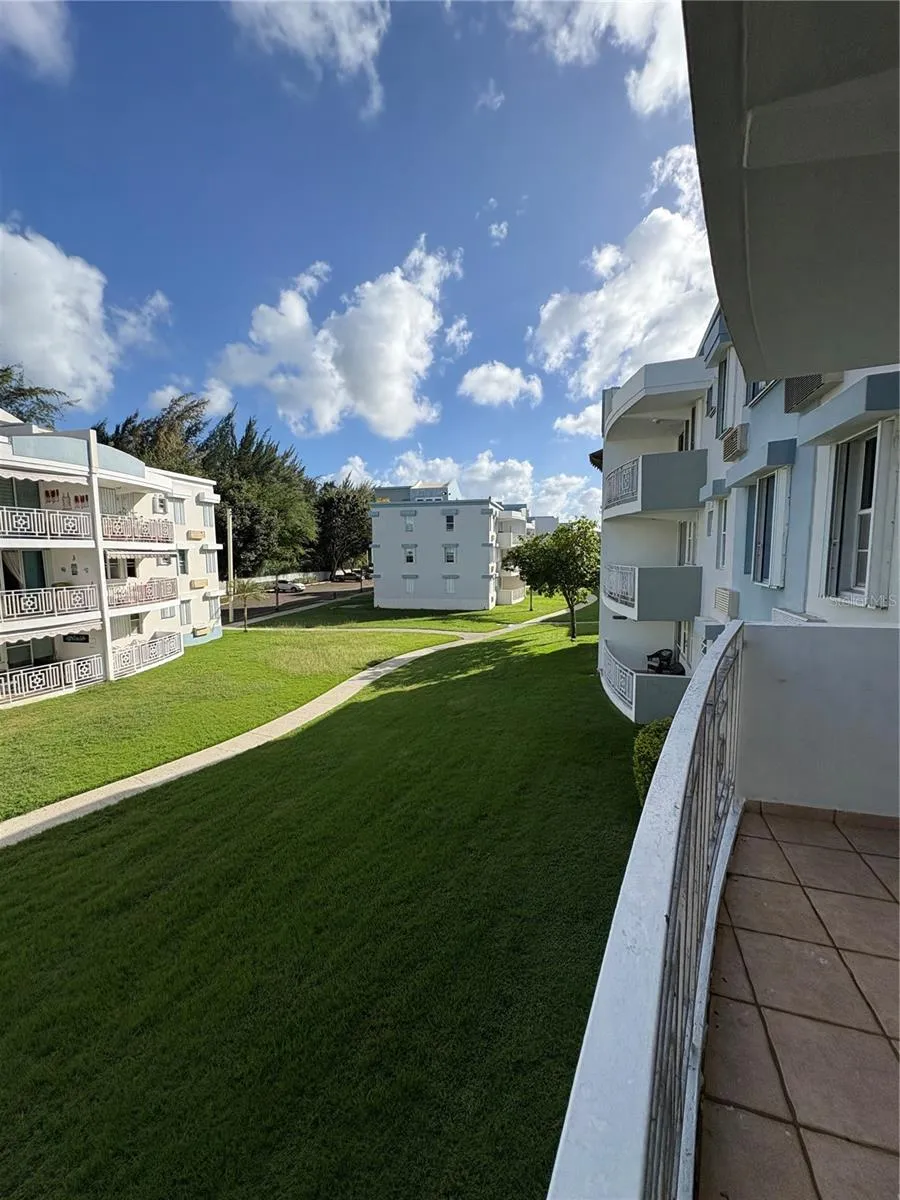 1502 OCEAN POINT #1 Loiza, PR 00772