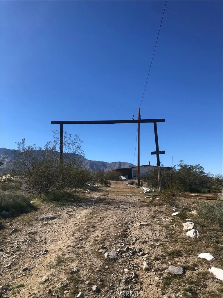 31875 Sapphire Road Lucerne Valley, CA 92356