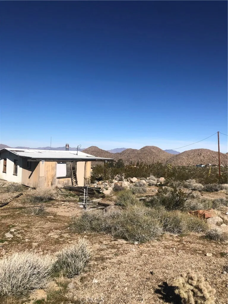 31875 Sapphire Road Lucerne Valley, CA 92356