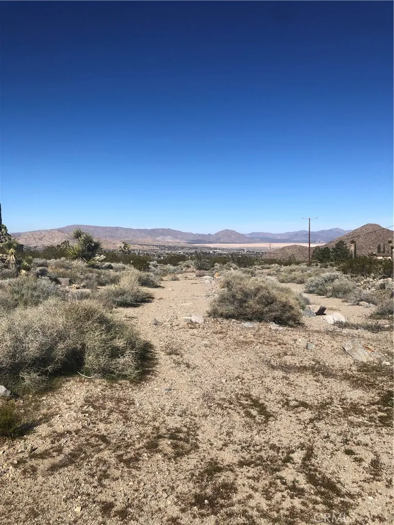 31875 Sapphire Road Lucerne Valley, CA 92356