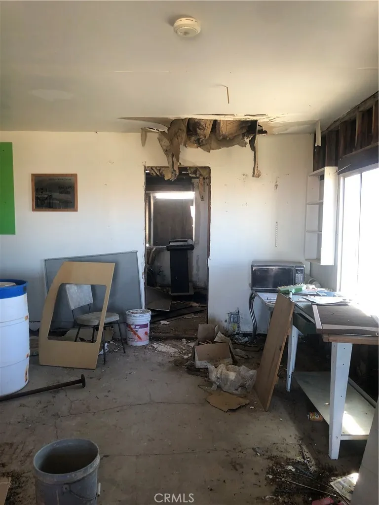 31875 Sapphire Road Lucerne Valley, CA 92356