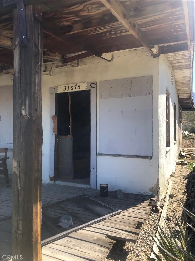 31875 Sapphire Road Lucerne Valley, CA 92356