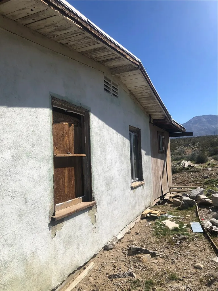 31875 Sapphire Road Lucerne Valley, CA 92356