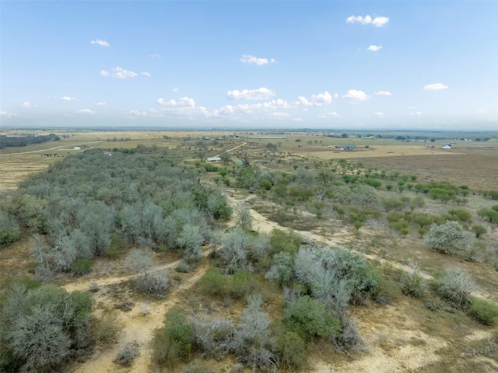 4025 County Road 284 Harwood, TX 78632
