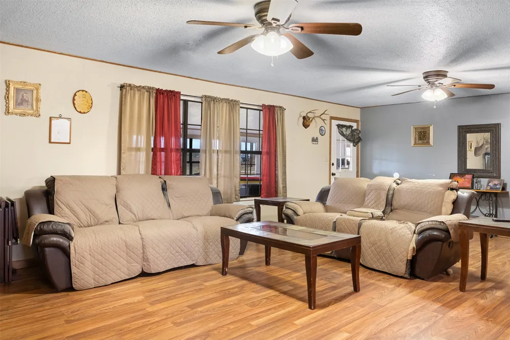 4025 County Road 284 Harwood, TX 78632