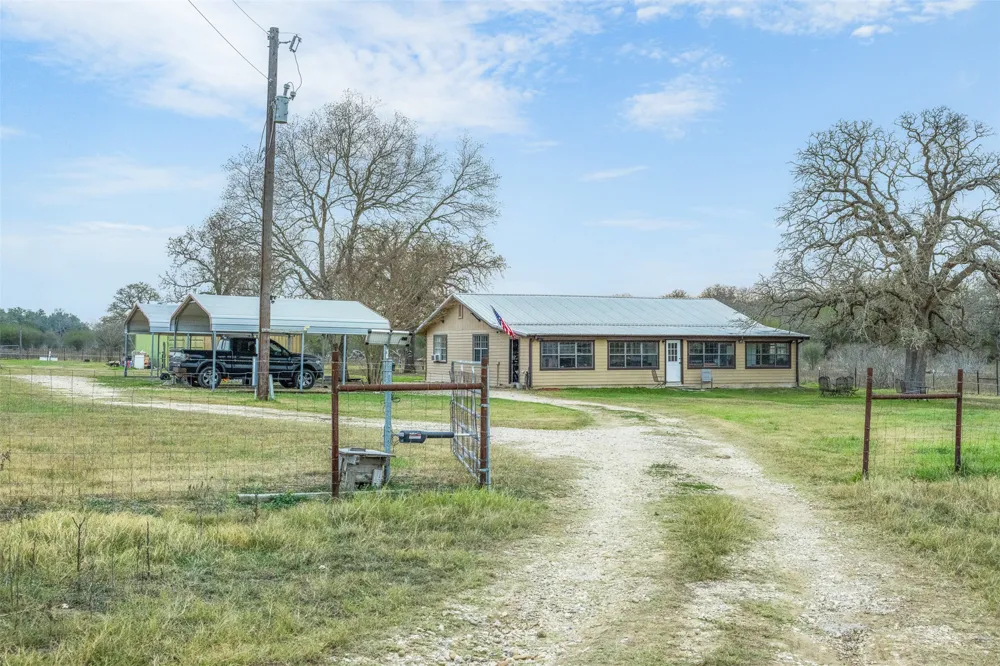 4025 County Road 284 #46X Harwood, TX 78632