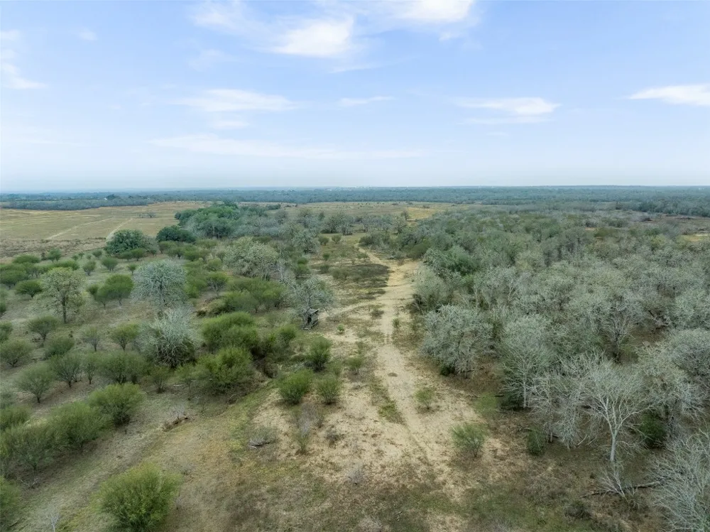 4025 County Road 284 Harwood, TX 78632