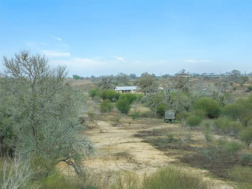 4025 County Road 284 Harwood, TX 78632