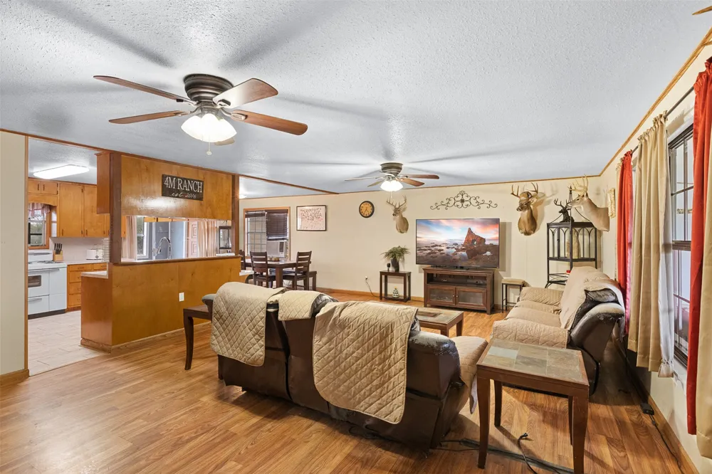4025 County Road 284 Harwood, TX 78632