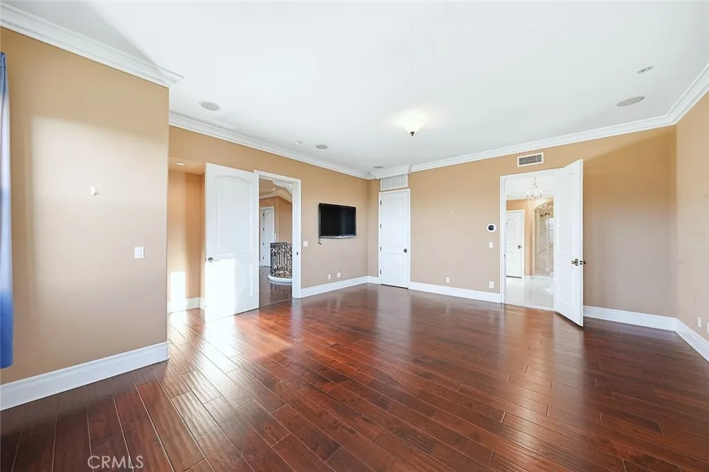 4430 Rosebank La Canada Flintridge, CA 91011