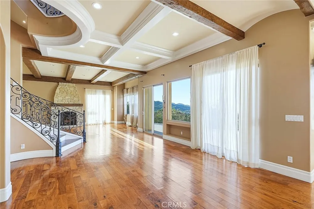 4430 Rosebank La Canada Flintridge, CA 91011