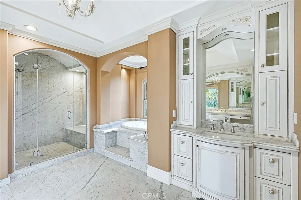 4430 Rosebank La Canada Flintridge, CA 91011