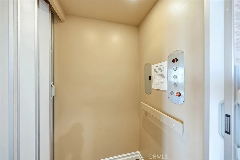 4430 Rosebank La Canada Flintridge, CA 91011