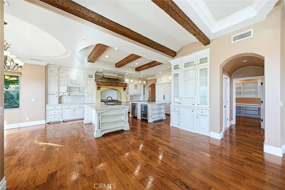 4430 Rosebank La Canada Flintridge, CA 91011