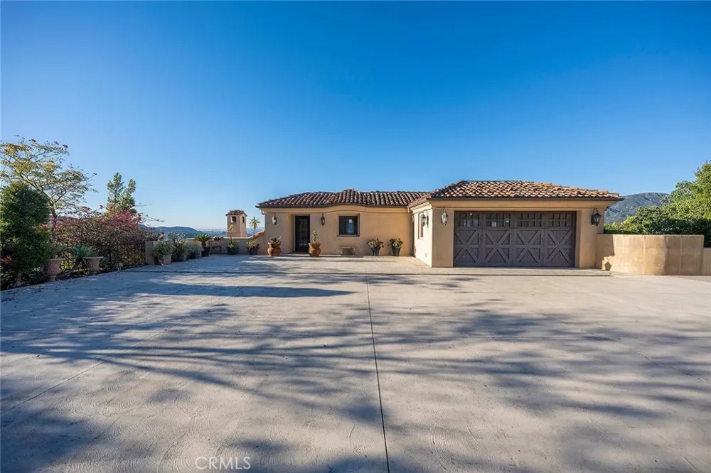 4430 Rosebank La Canada Flintridge, CA 91011