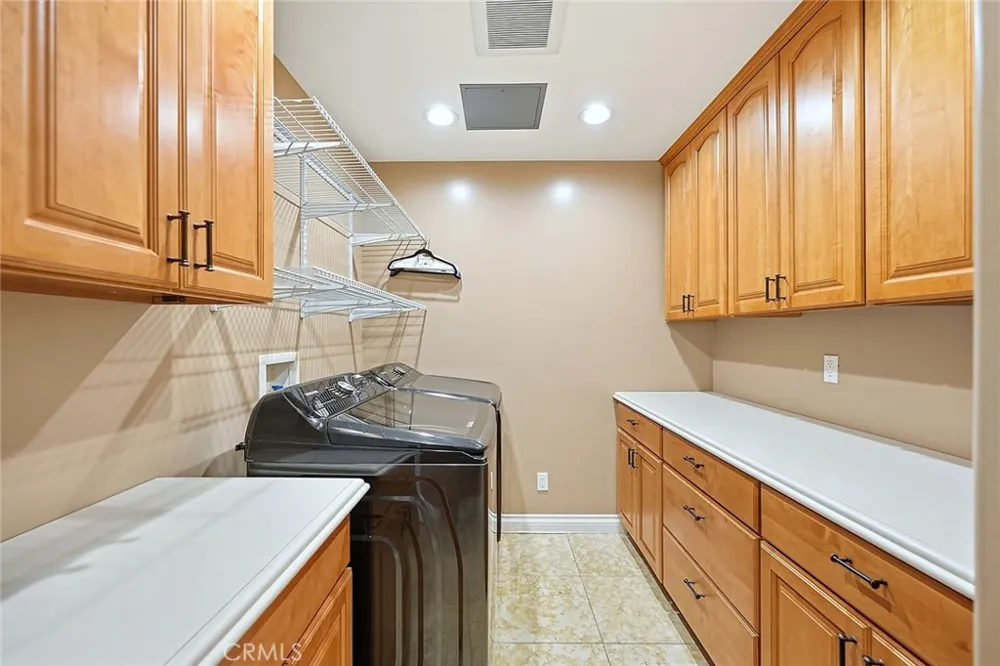 4430 Rosebank La Canada Flintridge, CA 91011