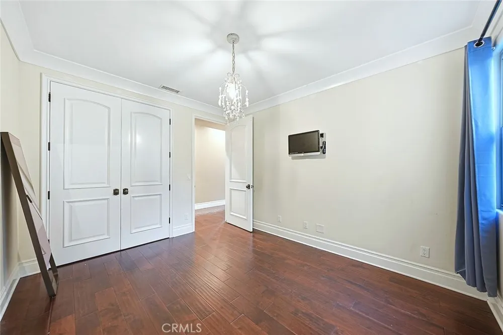 4430 Rosebank La Canada Flintridge, CA 91011