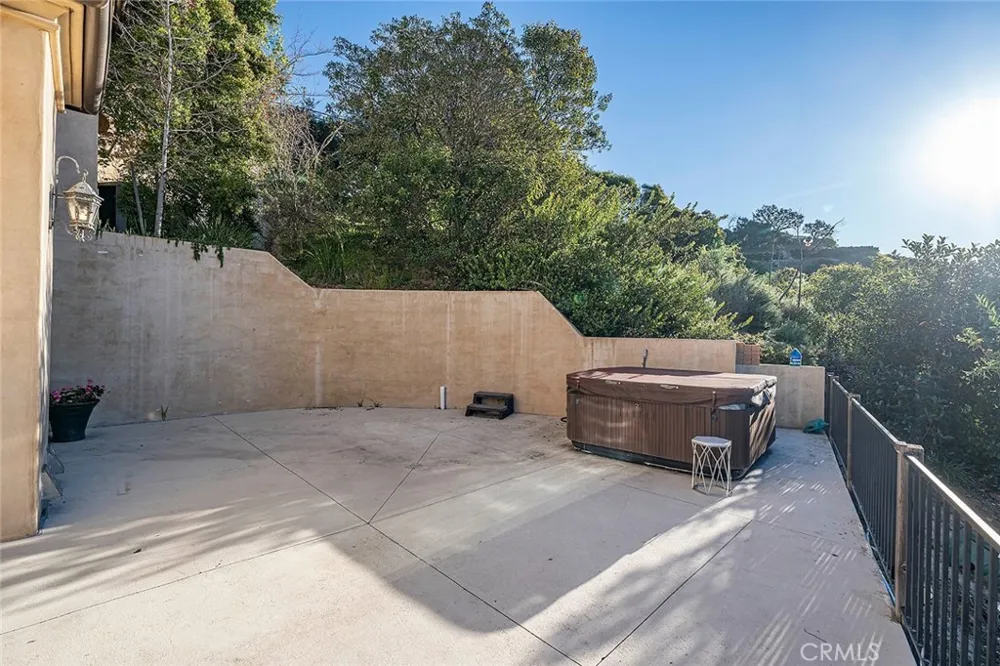 4430 Rosebank La Canada Flintridge, CA 91011