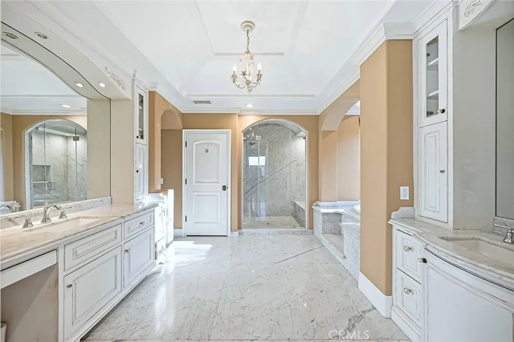 4430 Rosebank La Canada Flintridge, CA 91011