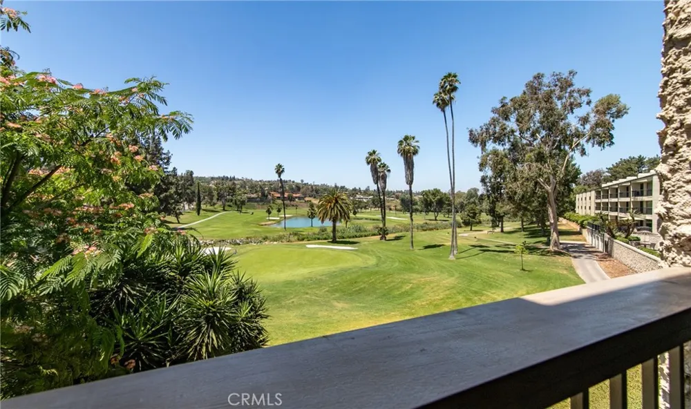 5555 Canyon Crest #2G