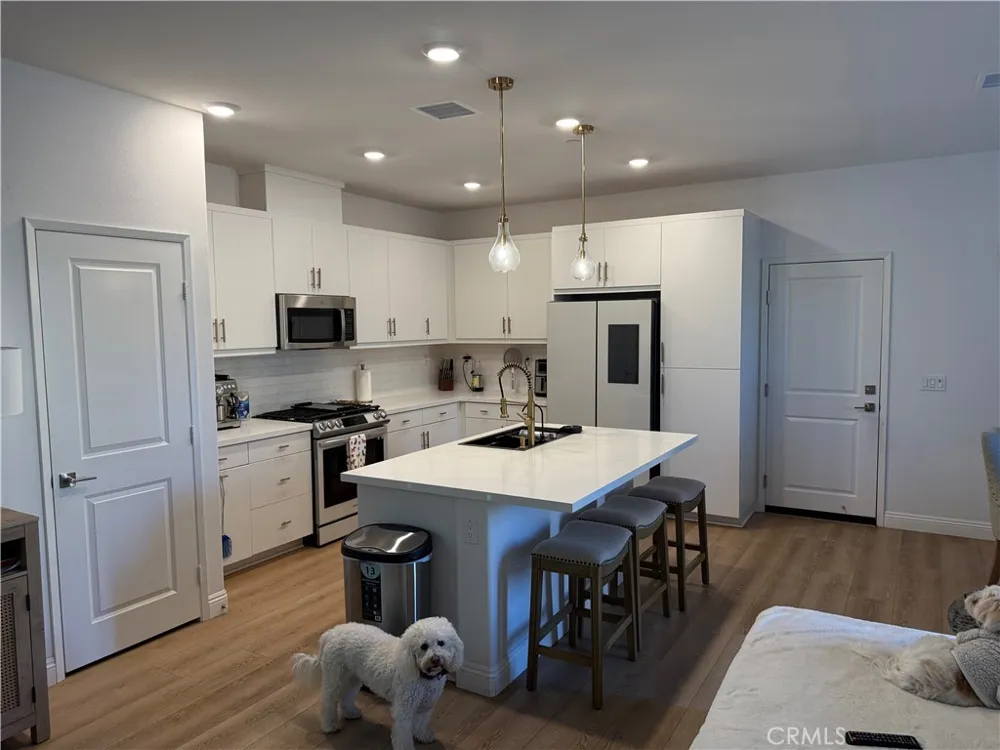 5644 Altamura Way Fontana, CA 92336