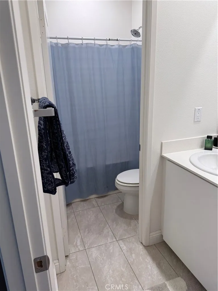 5644 Altamura Way Fontana, CA 92336