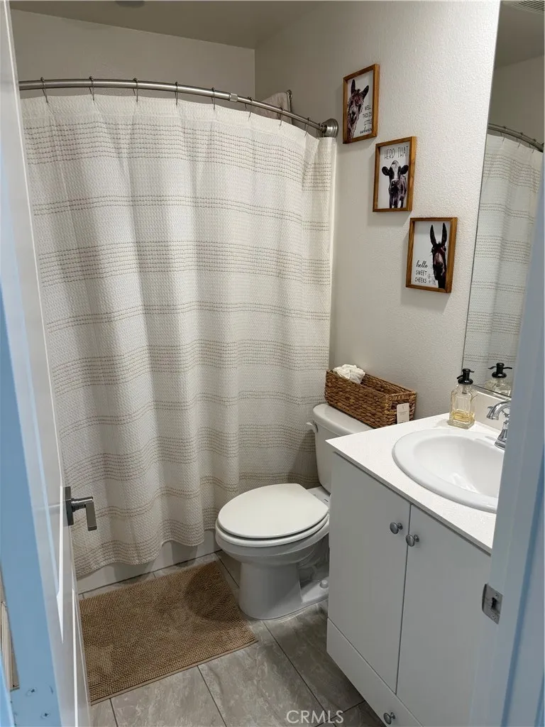 5644 Altamura Way Fontana, CA 92336