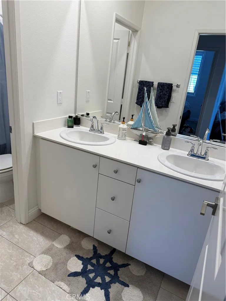 5644 Altamura Way Fontana, CA 92336