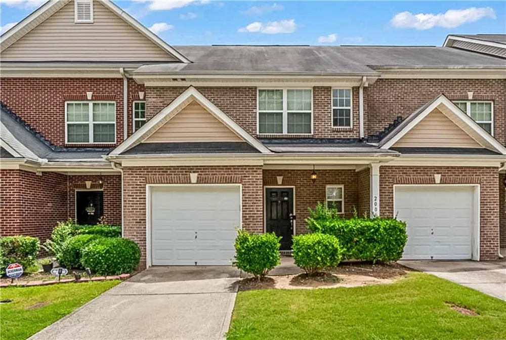 2555 Flat Shoals Road #2006