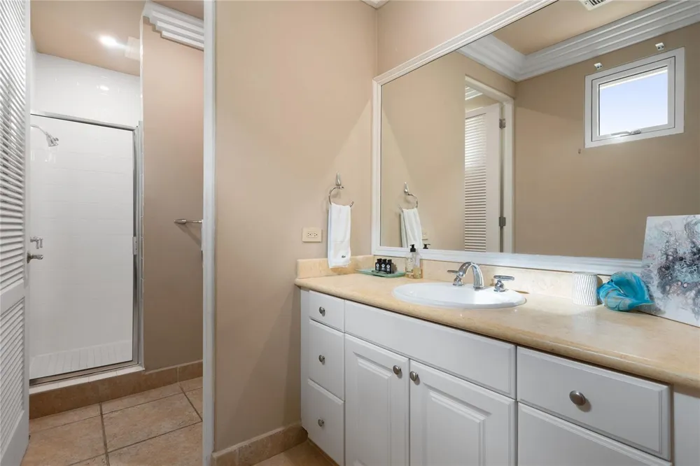 500 OCEAN DRIVE #553 Humacao, PR 00791