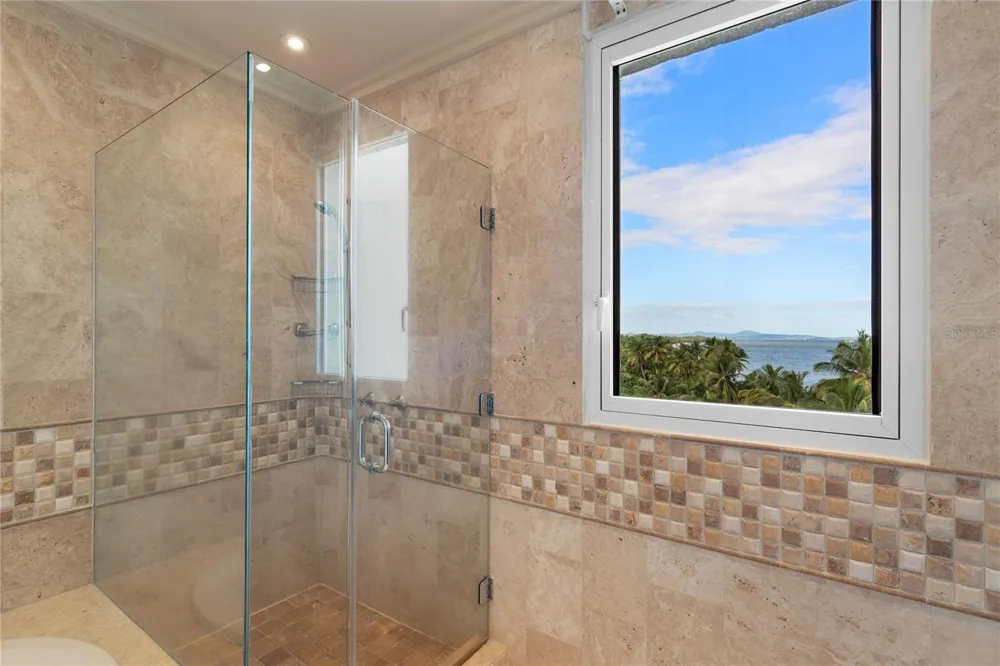 500 OCEAN DRIVE #553 Humacao, PR 00791