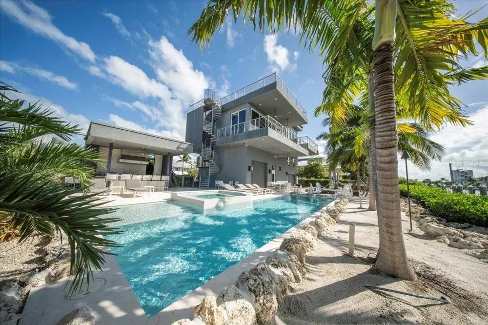 118 AVENUE E Marathon, FL 33050