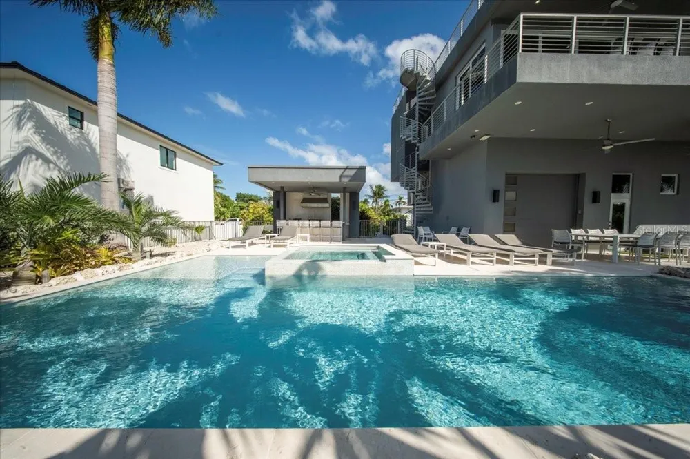 118 AVENUE E Marathon, FL 33050