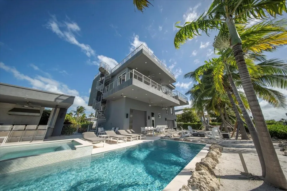 118 AVENUE E Marathon, FL 33050