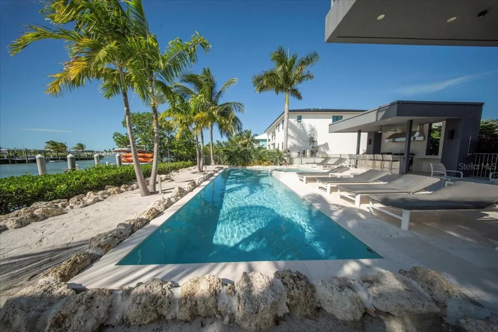 118 AVENUE E Marathon, FL 33050