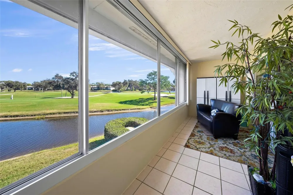 7193 W COUNTRY CLUB DRIVE #237 Sarasota, FL 34243