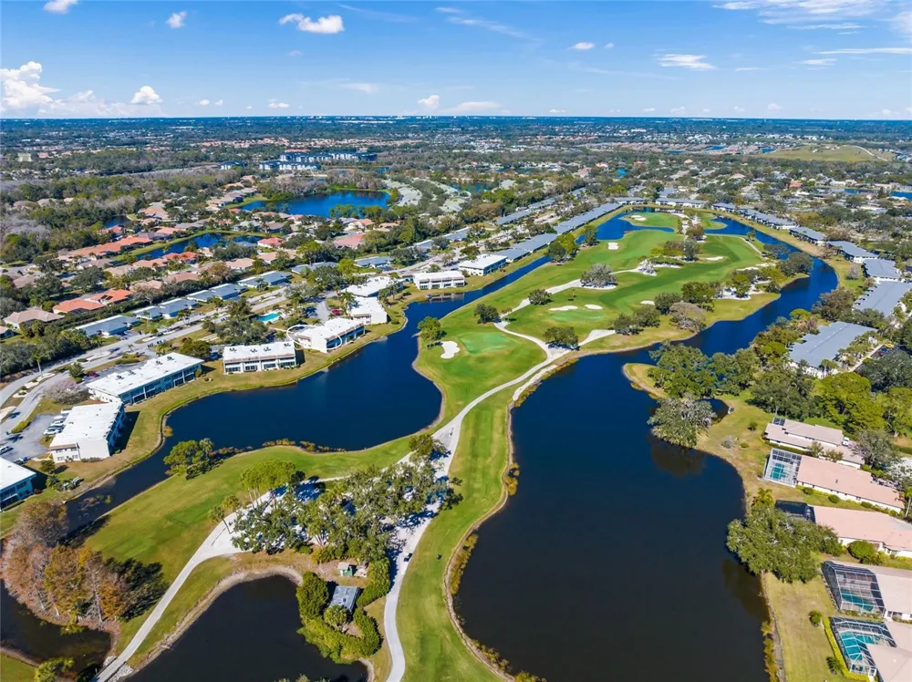 7193 W COUNTRY CLUB DRIVE #237 Sarasota, FL 34243