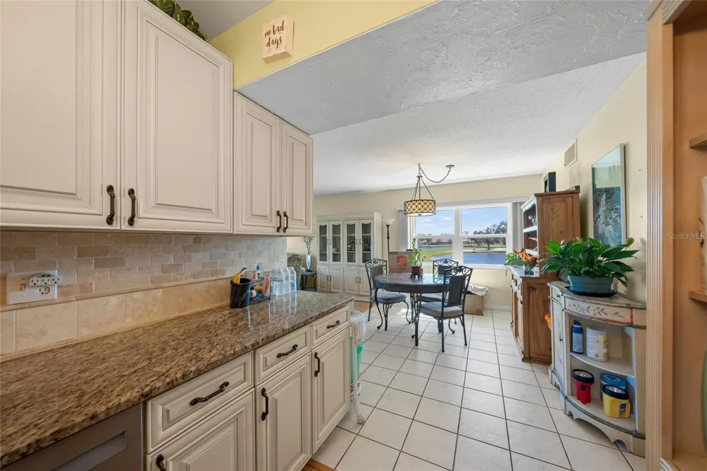 7193 W COUNTRY CLUB DRIVE #237 Sarasota, FL 34243