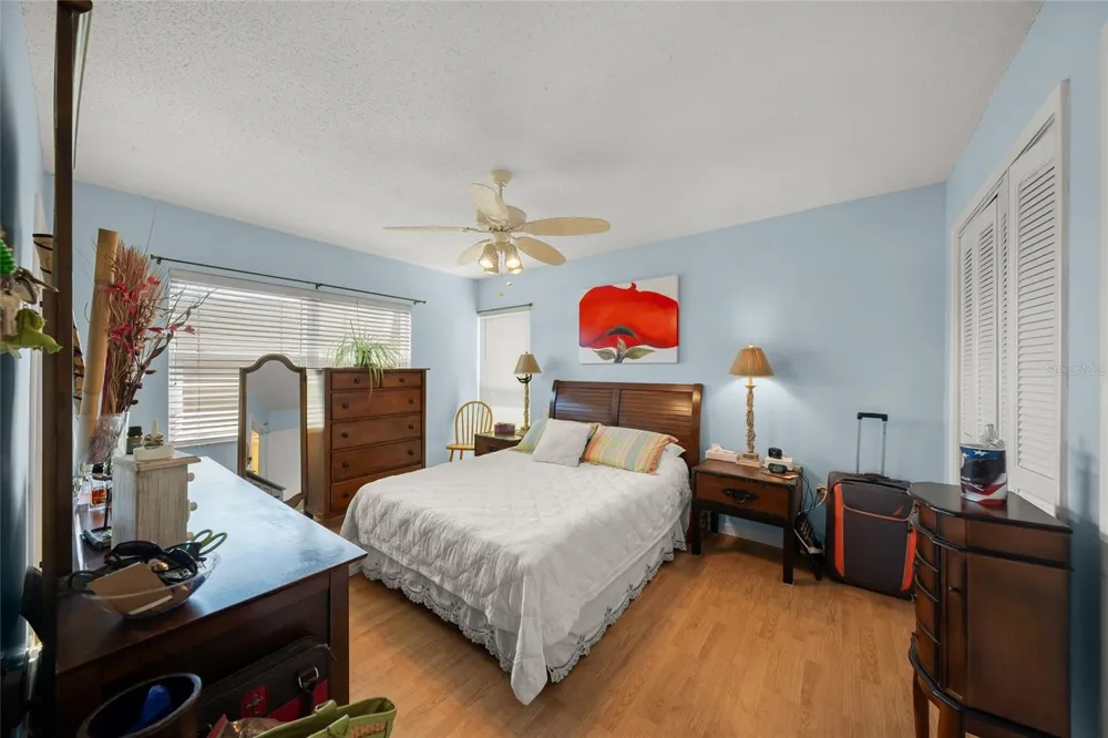 7193 W COUNTRY CLUB DRIVE #237 Sarasota, FL 34243