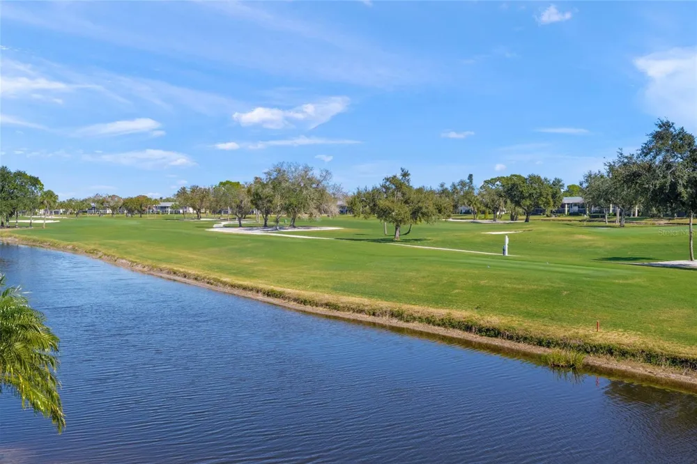 7193 W COUNTRY CLUB DRIVE #237 Sarasota, FL 34243