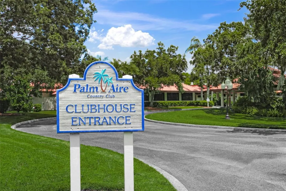 7193 W COUNTRY CLUB DRIVE #237 Sarasota, FL 34243