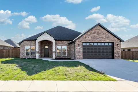 723 Cobblestone Circle