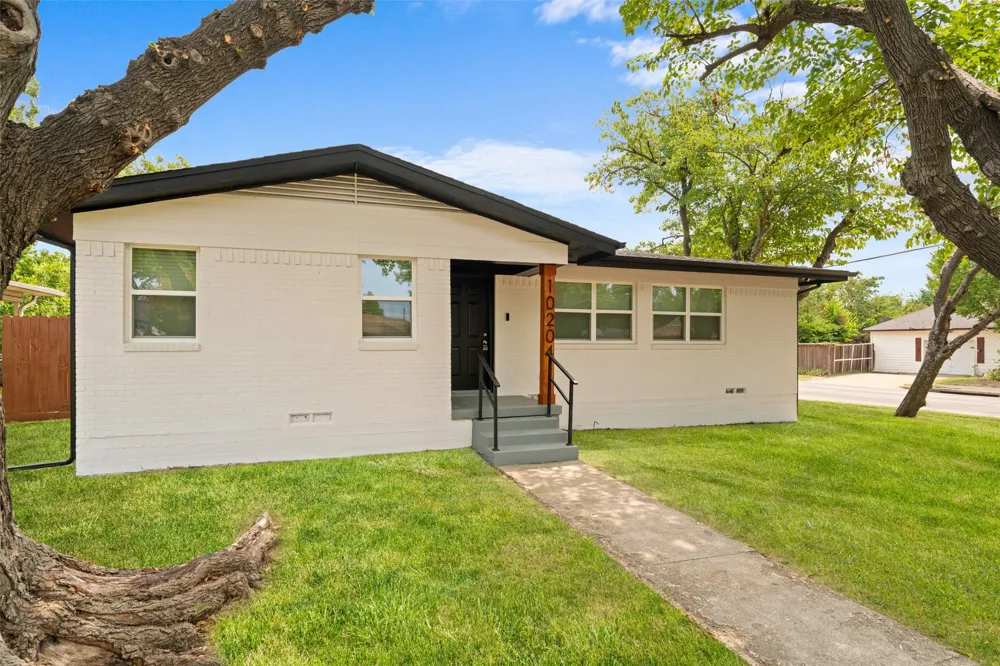 10204 San Juan Avenue