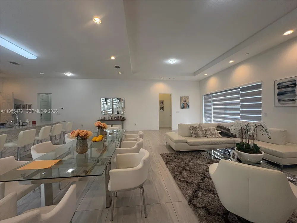 15062 SW 177th Ter Miami, FL 33187