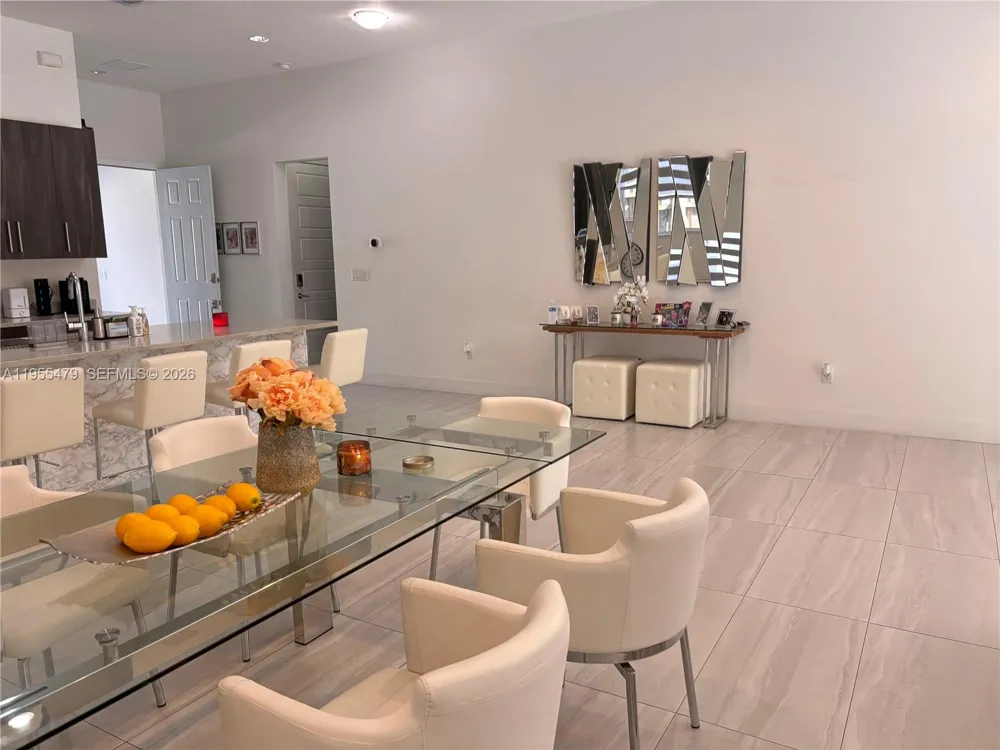 15062 SW 177th Ter Miami, FL 33187