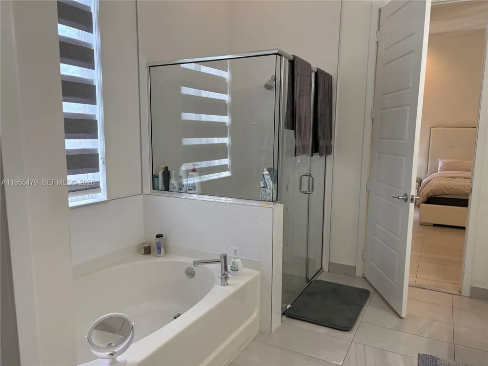 15062 SW 177th Ter Miami, FL 33187